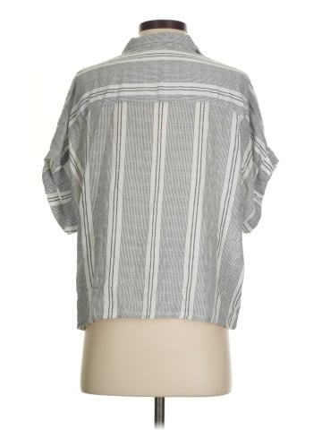 Evereve Short Sleeve Button-Down Shirt (view 2)