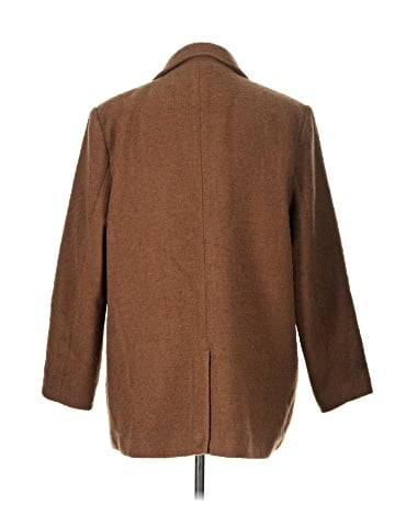 Universal Thread Coat (view 2)