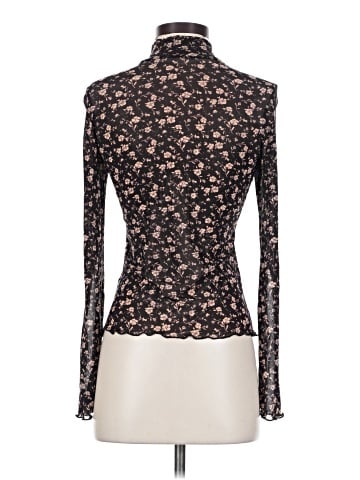 Heartloom Long Sleeve Blouse (view 2)