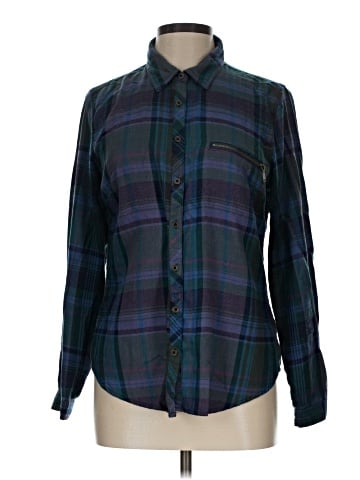 Maurices Long Sleeve Button-Down Shirt (view 1)