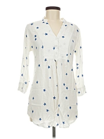 Magazine 3/4 Sleeve Blouse (view 1)