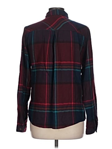 Maurices Long Sleeve Button-Down Shirt (view 2)