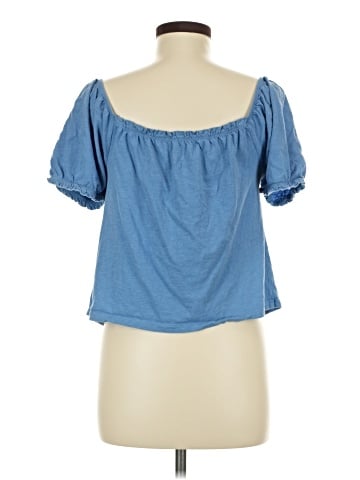 American Eagle Outfitters Short Sleeve Top (view 2)