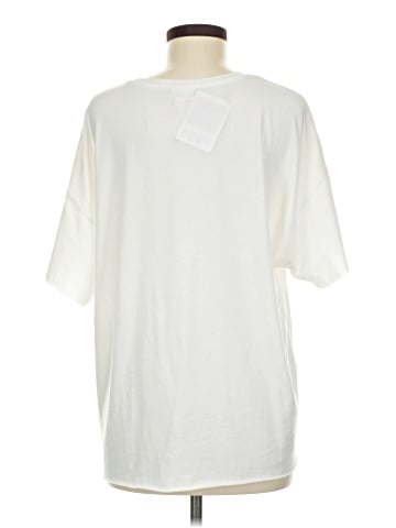 Lularoe Short Sleeve T-Shirt (view 2)