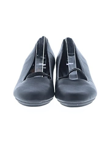 Black Rivet Flats (view 2)