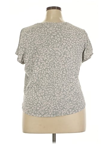 Old Navy Short Sleeve T-Shirt (view 2)
