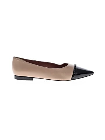 Linea Paolo Flats (view 1)