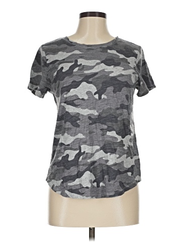 Old Navy Active T-Shirt (view 1)