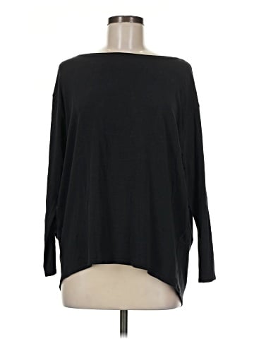 Lululemon Athletica 3/4 Sleeve T-Shirt (view 1)