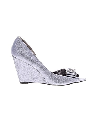 Nina Wedges (view 1)