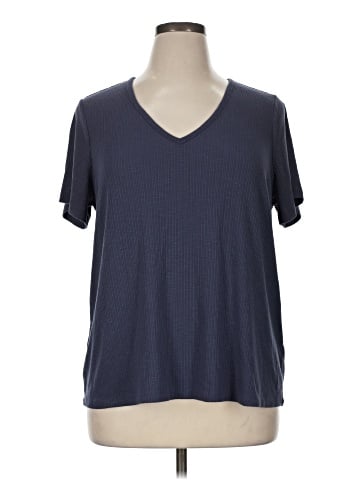 Old Navy Short Sleeve T-Shirt (view 1)