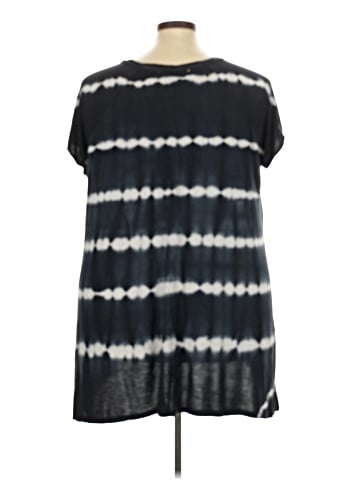 Ava & Viv Short Sleeve Top (view 2)