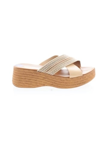 Toscanella Wedges (view 1)