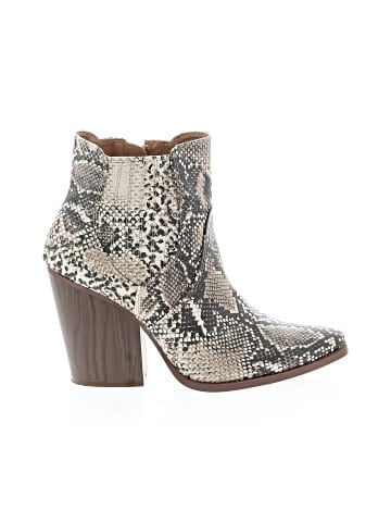 Qupid Ankle Boots (view 1)