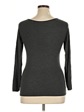 Uniqlo 3/4 Sleeve T-Shirt (view 2)