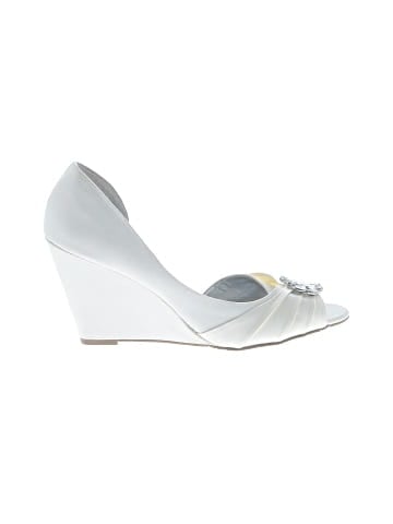 The Touch Of Nina Wedges (view 1)