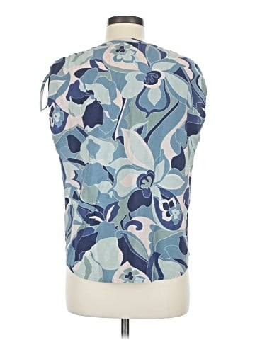 Pleione Short Sleeve Blouse (view 2)