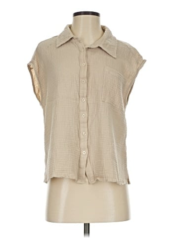 Assorted Brands Sleeveless Button-Down Shirt (view 1)