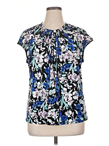 Liz Claiborne Career Short Sleeve Blouse (view 1)