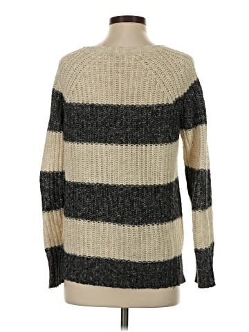 American Eagle Outfitters Pullover Sweater (view 2)