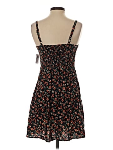 Old Navy Casual Dress (view 2)