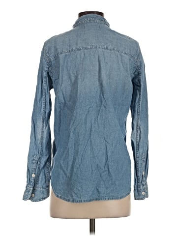 Madewell Denim Button-Up Shirt in Bluffton Wash (view 2)