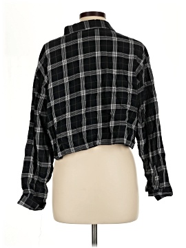 Divided by H&M Long Sleeve Button-Down Shirt (view 2)