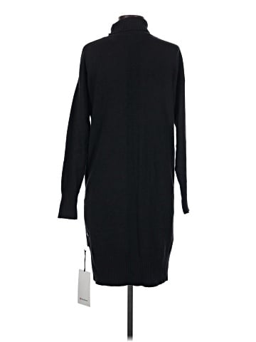 Lululemon Athletica Casual Dress (view 2)
