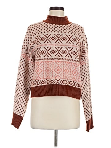American Eagle Outfitters Pullover Sweater (view 1)