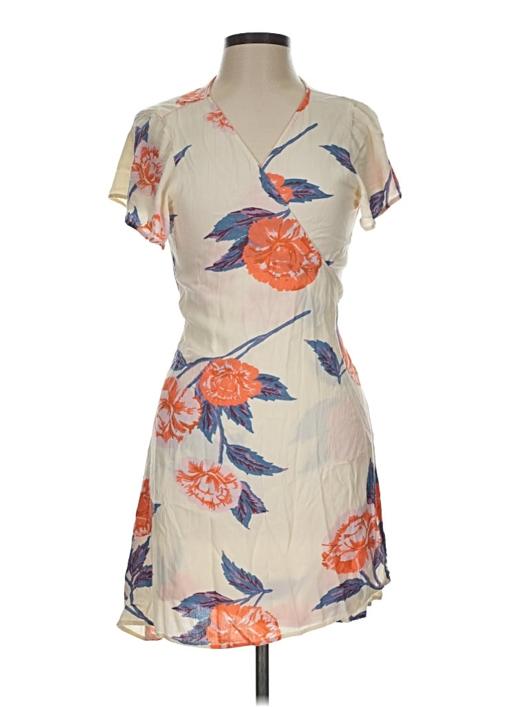 Pre-owned Billabong Casual Dress In Tan