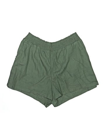Universal Thread Shorts (view 1)
