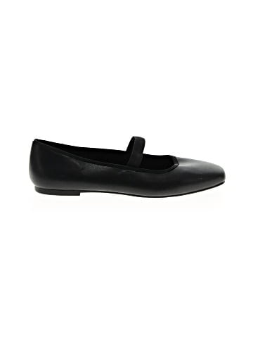 Old Navy Flats (view 1)