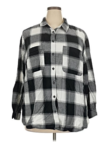 Ava & Viv 3/4 Sleeve Button-Down Shirt (view 1)