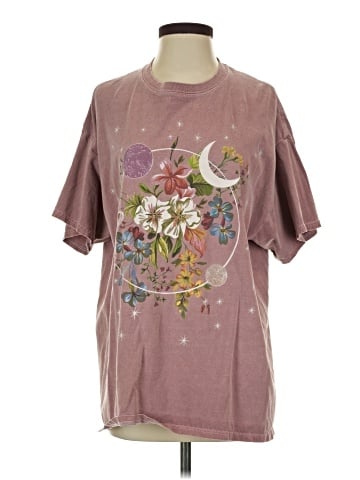 Urban Outfitters Short Sleeve T-Shirt (view 1)