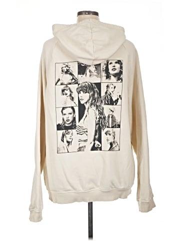 Taylor Swift Pullover Hoodie (view 2)