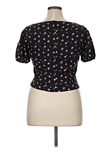LPA Short Sleeve Top (view 2)