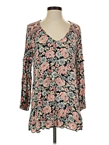 Billabong 3/4 Sleeve Blouse (view 1)