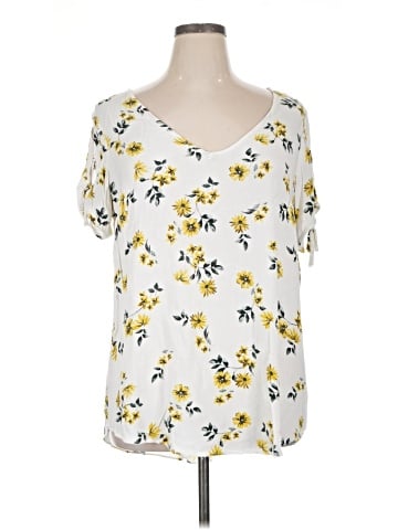 Torrid Short Sleeve Blouse (view 1)