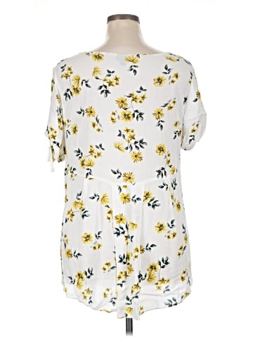 Torrid Short Sleeve Blouse (view 2)