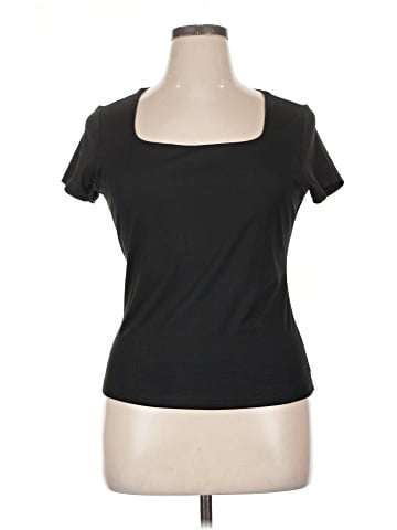 Trendy Queen Short Sleeve T-Shirt (view 1)
