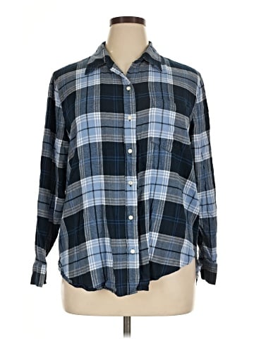 Gap Long Sleeve Button-Down Shirt (view 1)