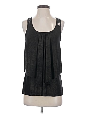 Pretty Good Sleeveless Blouse (view 1)