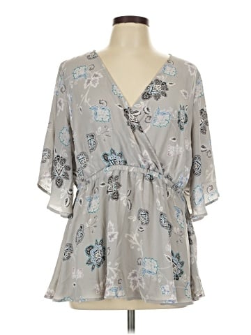 Torrid 3/4 Sleeve T-Shirt (view 1)