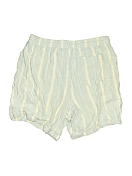Gloria Vanderbilt Shorts (view 2)