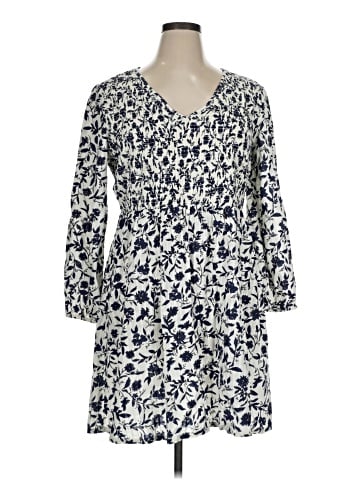 Old Navy Casual Dress (view 1)