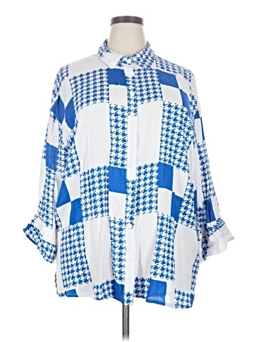 Rouge 3/4 Sleeve Button-Down Shirt (view 1)
