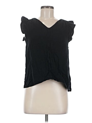Old Navy Sleeveless T-Shirt (view 1)