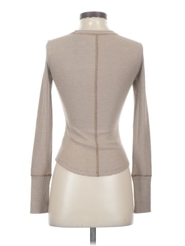 American Eagle Outfitters Long Sleeve T-Shirt (view 2)
