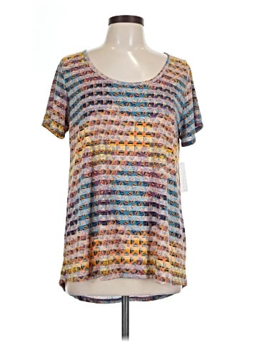 Lularoe Short Sleeve T-Shirt (view 1)