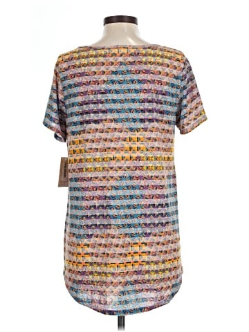 Lularoe Short Sleeve T-Shirt (view 2)